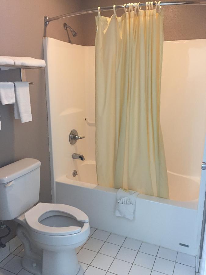 Deerfield Inn New Johnsonville Bagian luar foto