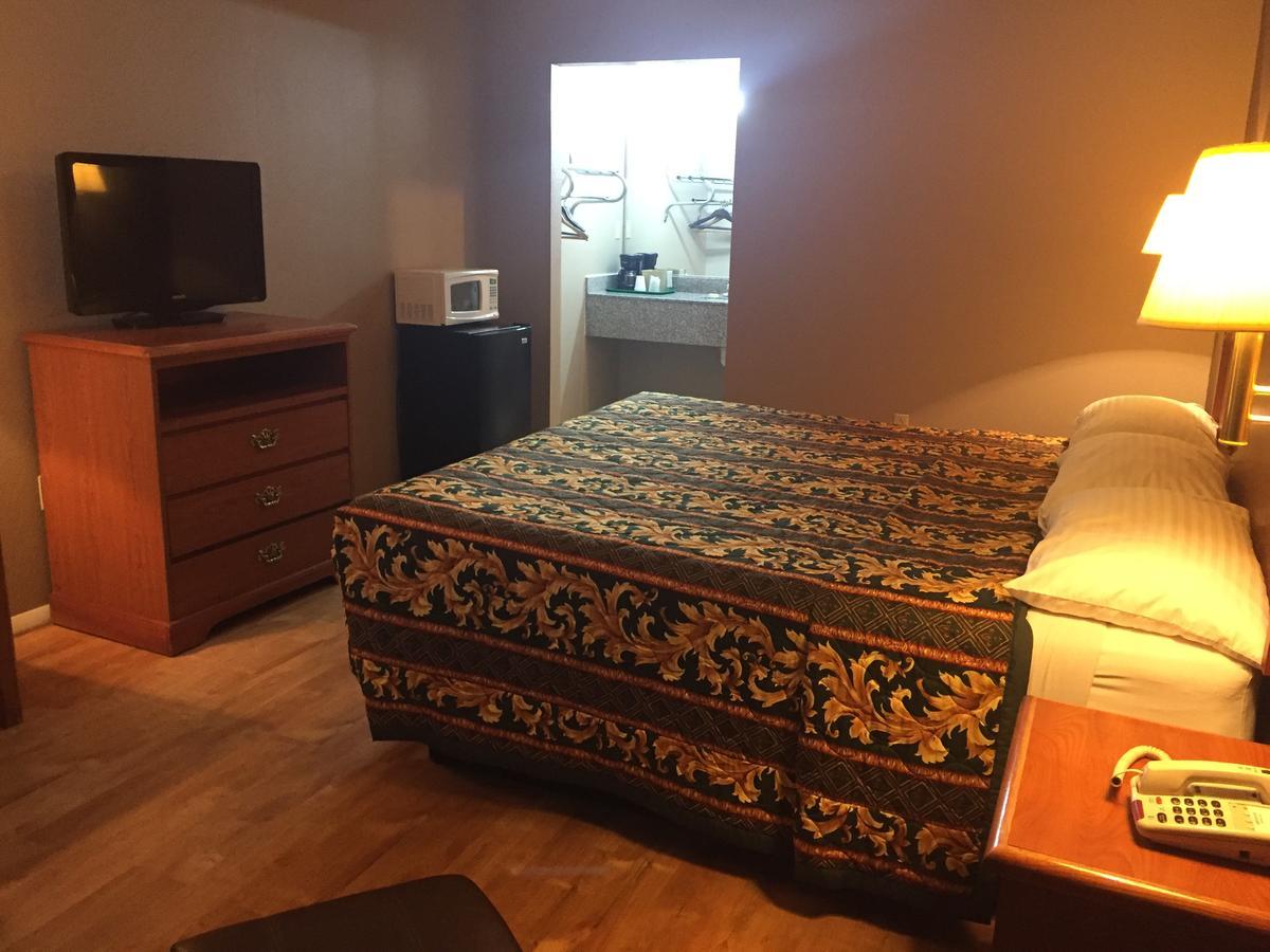 Deerfield Inn New Johnsonville Bagian luar foto