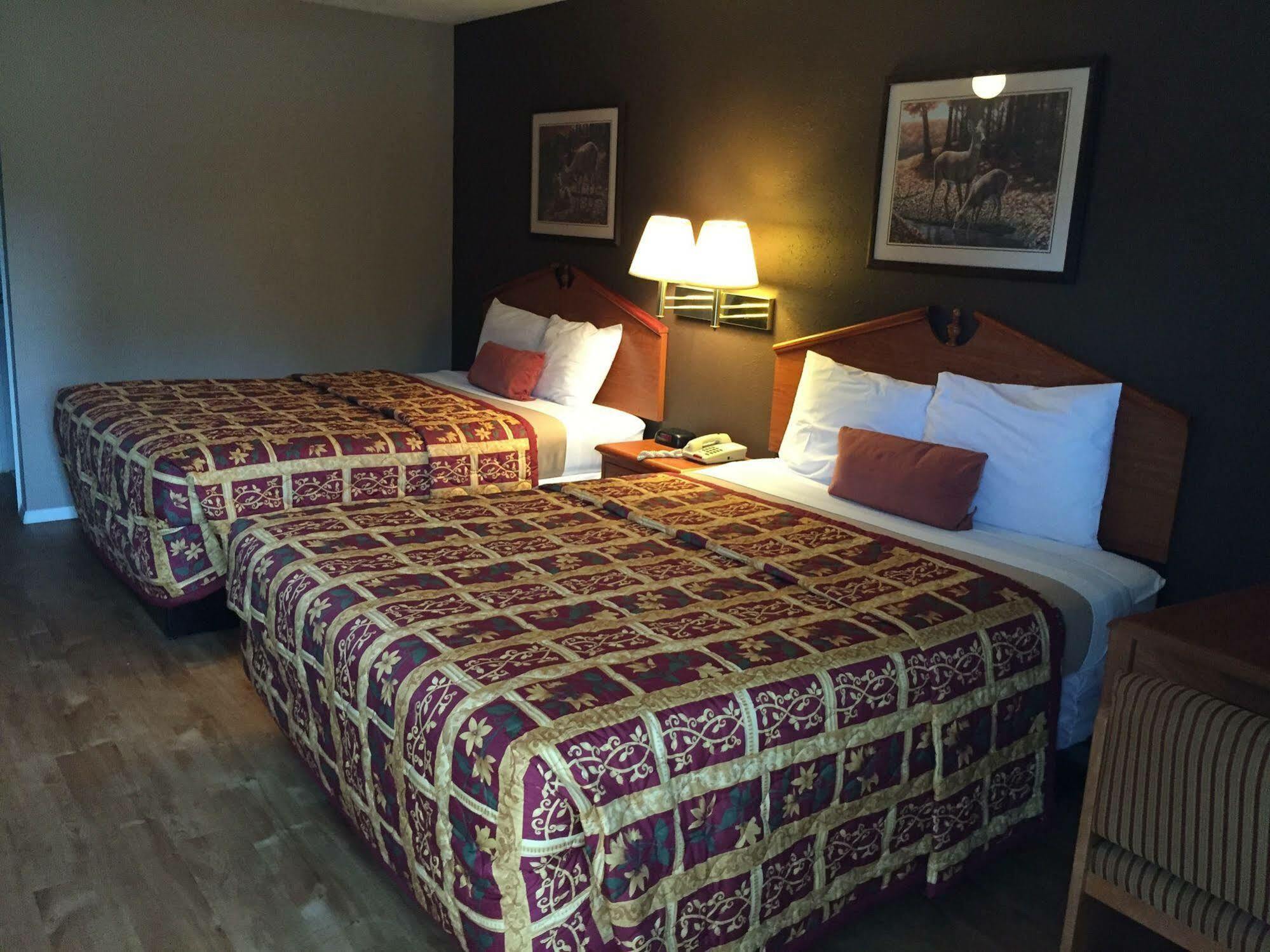Deerfield Inn New Johnsonville Bagian luar foto
